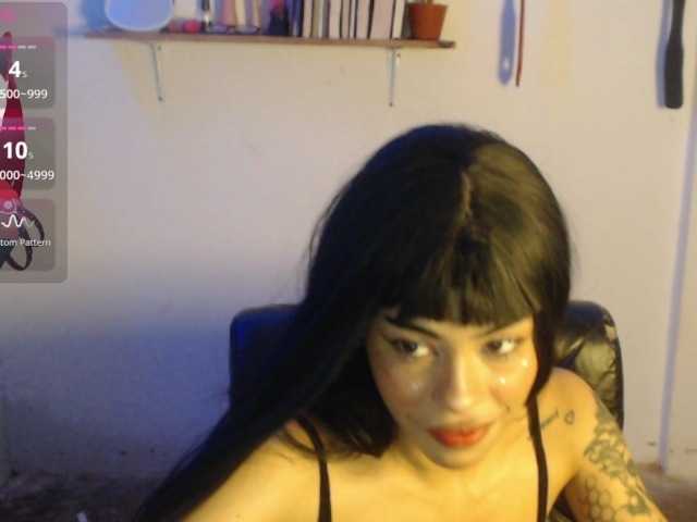 KarlaAmber live cam on BongaCams