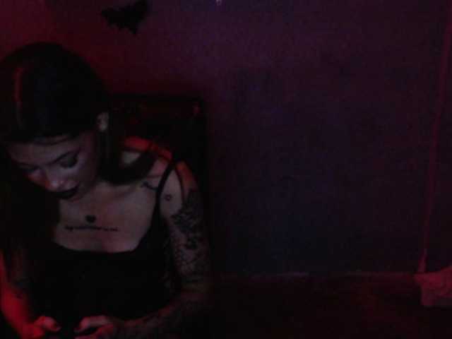 Girlbat_