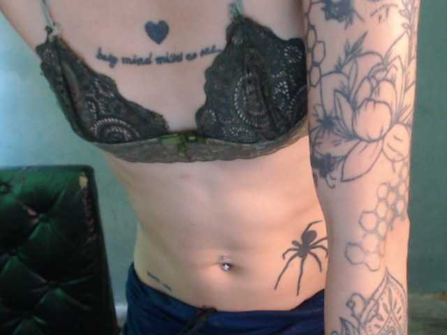 Girlbat_