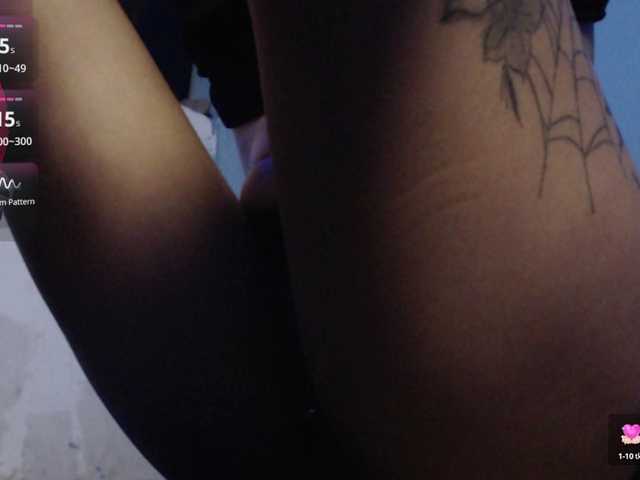 KarlaAmber live cam on BongaCams