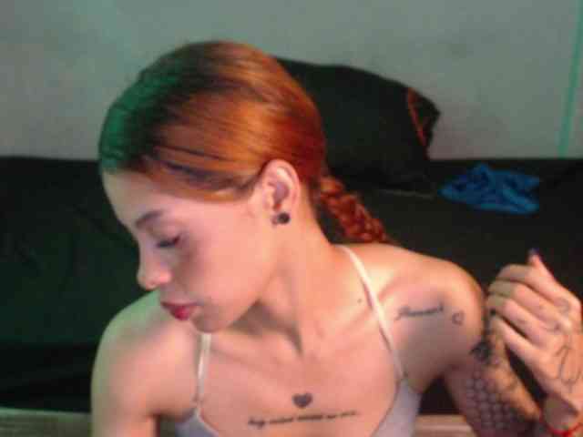 Girlbat_ webcam
