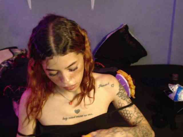 Girlbat_ webcam