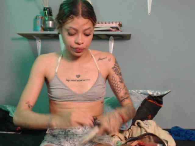Girlbat_ webcam