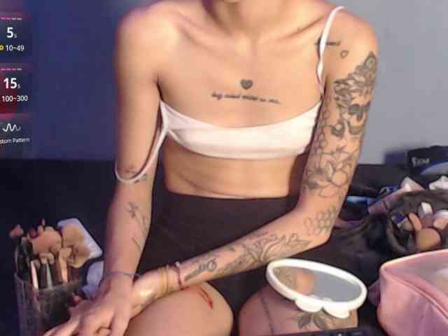 Kurome_latin webcam