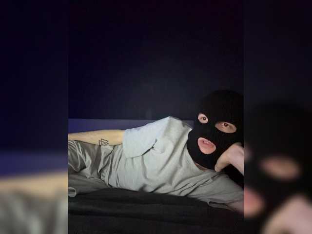 Ben12ben's BongaCams show and profile