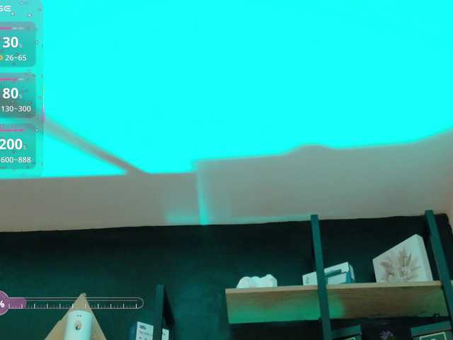 APRILHILL live cam on BongaCams