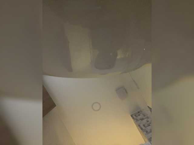 APRILHILL live cam on BongaCams