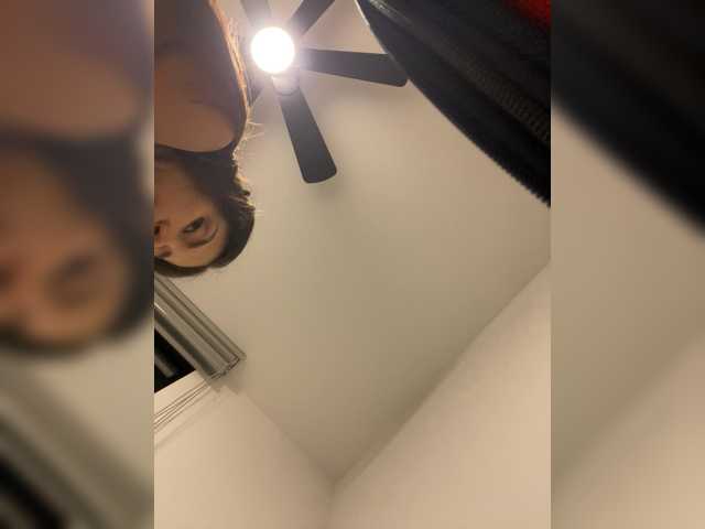 APRILHILL live cam on BongaCams
