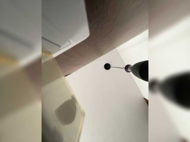 APRILHILL live cam on BongaCams
