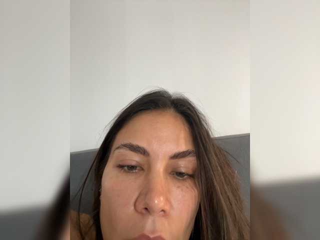 APRILHILL's BongaCams show and profile