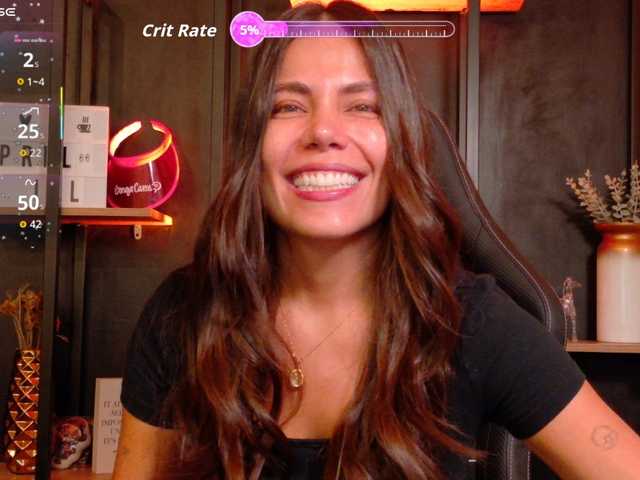 APRILHILL live cam on BongaCams