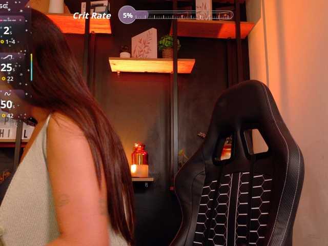 APRILHILL live cam on BongaCams