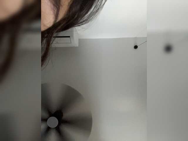 APRILHILL live cam on BongaCams