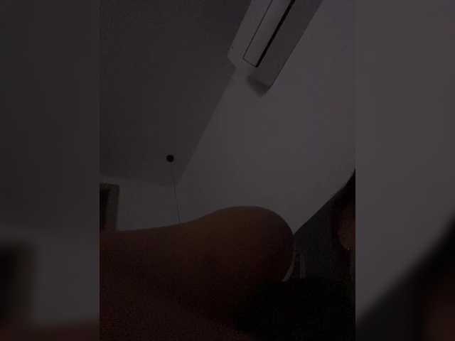 APRILHILL live cam on BongaCams