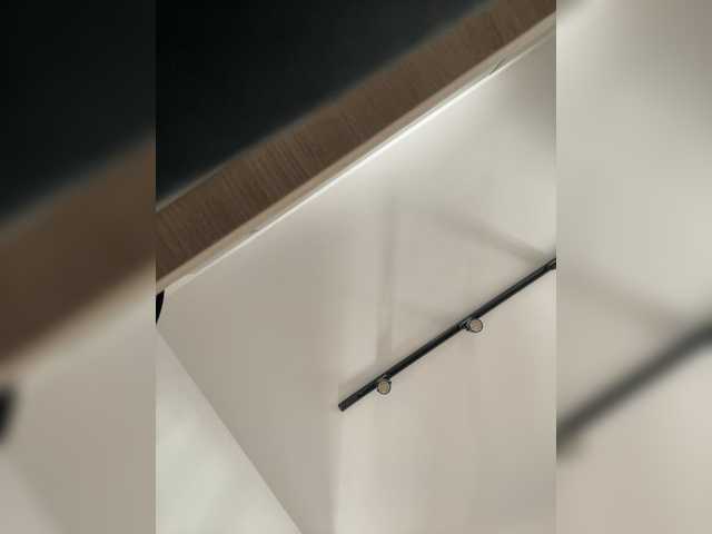 APRILHILL live cam