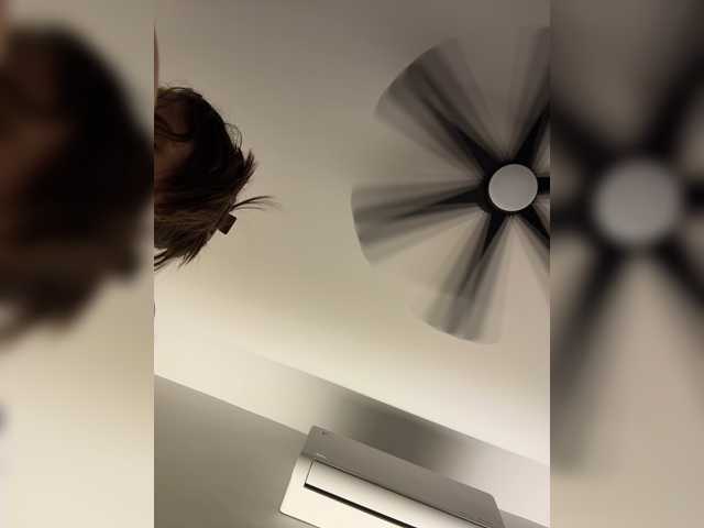 APRILHILL, en vivo ahora en BongaCams