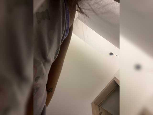 APRILHILL live webcam show