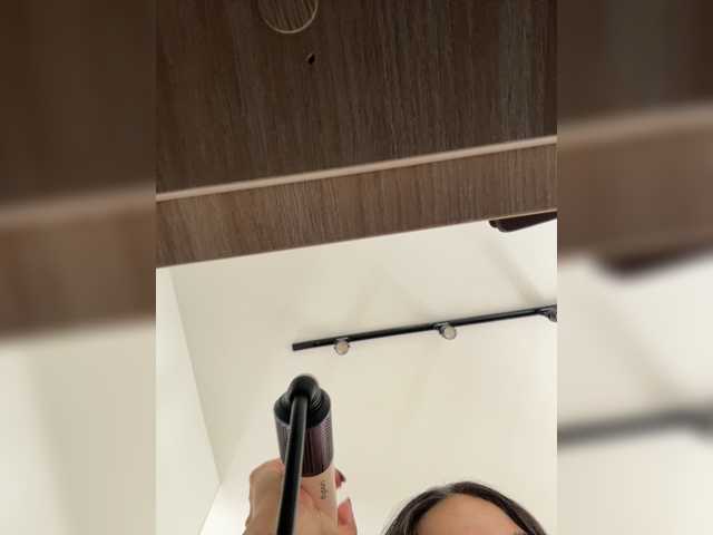 APRILHILL, en vivo ahora en BongaCams