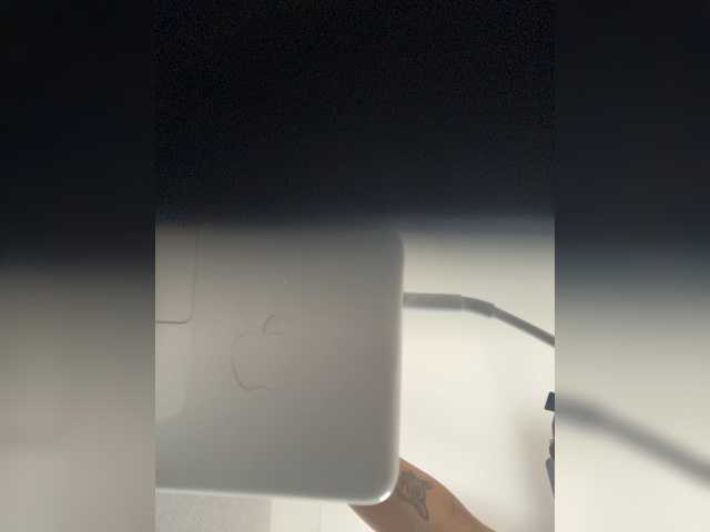 APRILHILL live cam on BongaCams
