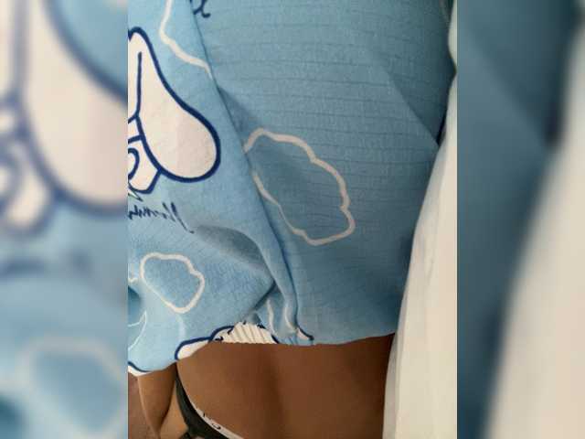 APRILHILL live cam on BongaCams