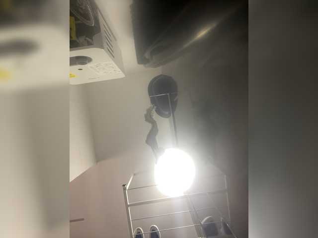 APRILHILL live cam on BongaCams