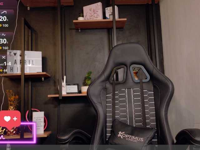 APRILHILL, live now on BongaCams