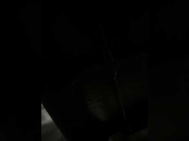 APRILHILL live cam on BongaCams