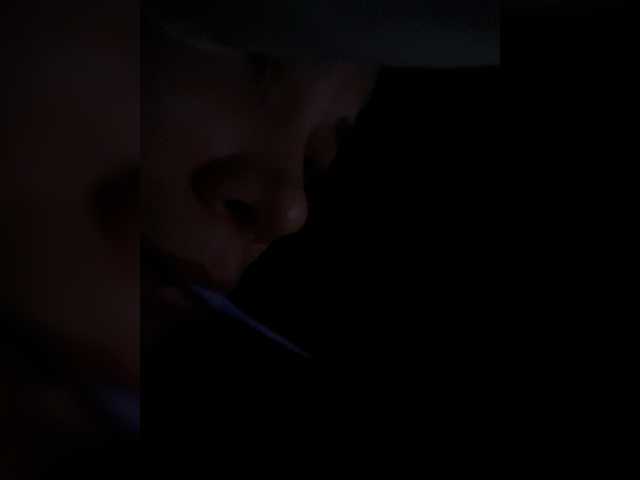 APRILHILL live cam on BongaCams