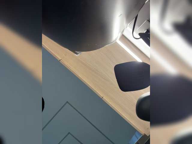 APRILHILL live cam on BongaCams