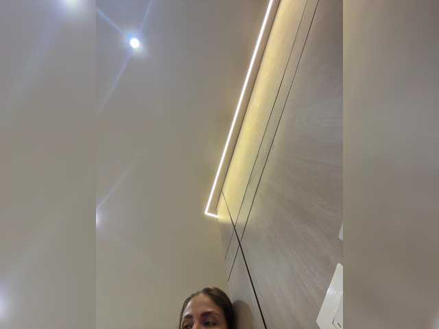 APRILHILL live cam on BongaCams