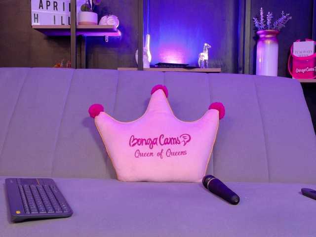 APRILHILL's BongaCams show and profile