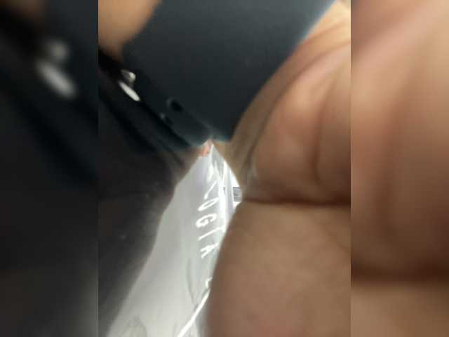APRILHILL live cam on BongaCams