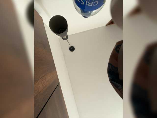 APRILHILL live cam on BongaCams