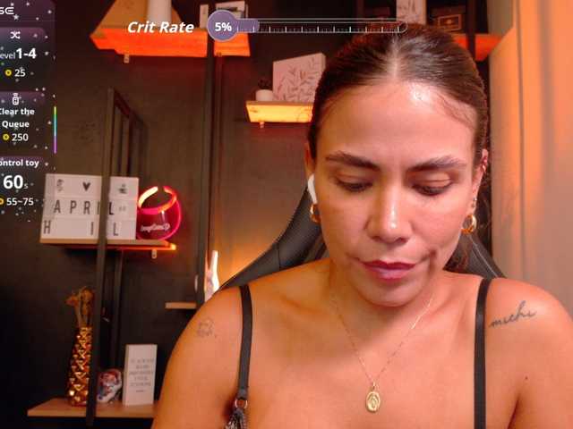APRILHILL live cam on BongaCams