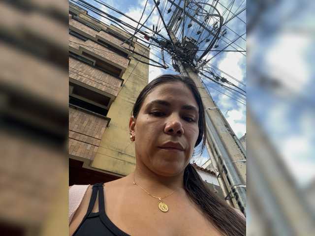 APRILHILL's BongaCams show and profile