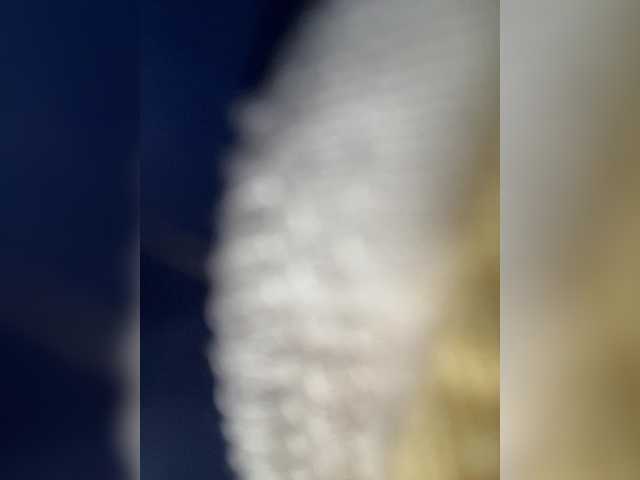 APRILHILL live cam on BongaCams