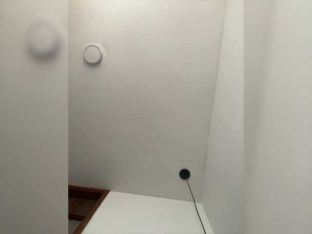 APRILHILL live cam on BongaCams