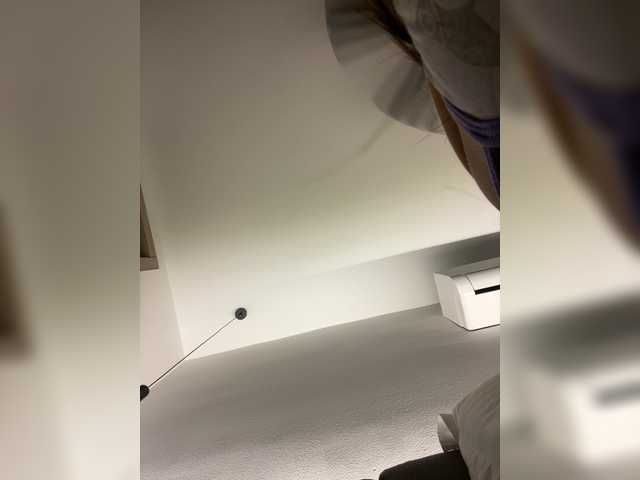 APRILHILL live cam on BongaCams