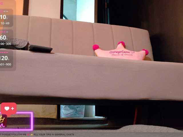 AprilHill live cam preview
