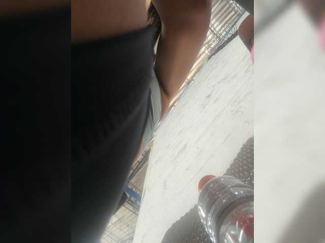APRILHILL live webcam show
