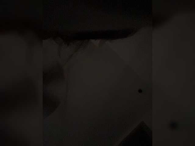 AprilHill live cam preview
