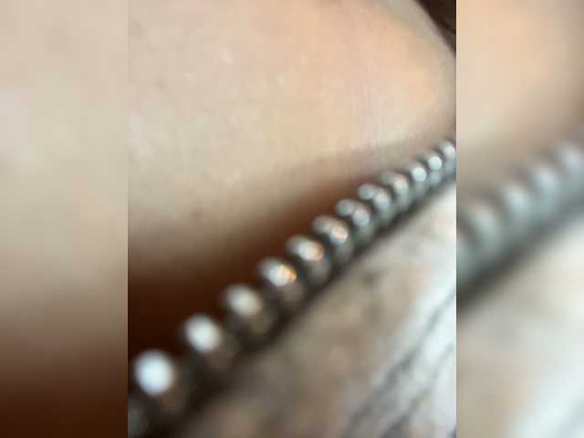 APRILHILL live cam on BongaCams