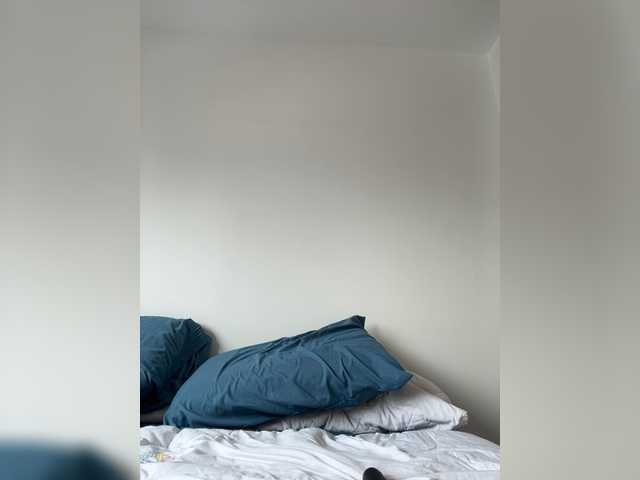 APRILHILL live cam on BongaCams