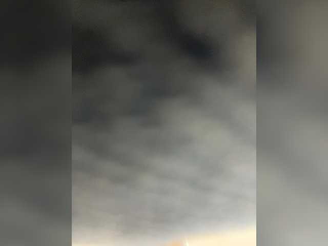 AprilHill — live female cam