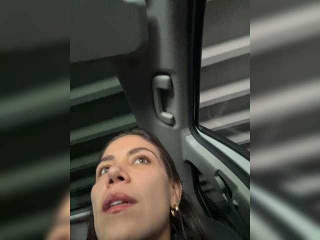 APRILHILL live cam on BongaCams