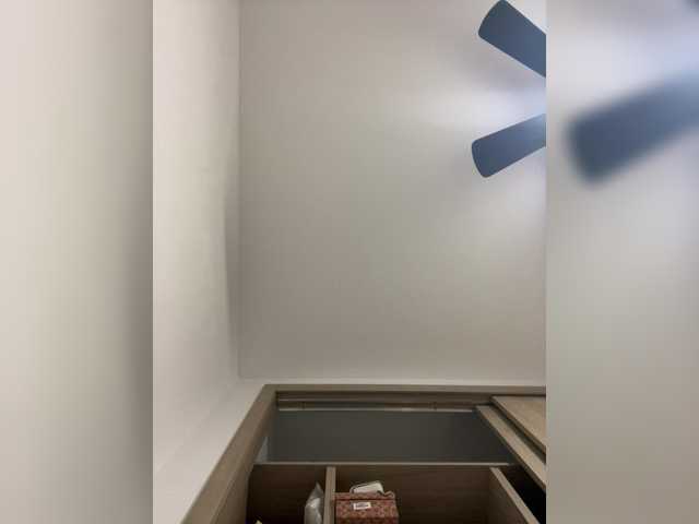 APRILHILL's BongaCams show and profile