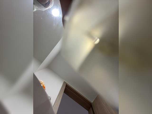 APRILHILL live cam on BongaCams