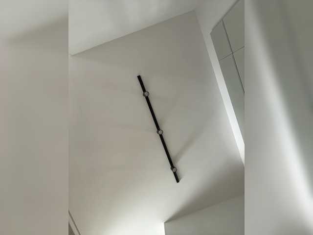 APRILHILL, en directo ahora en BongaCams