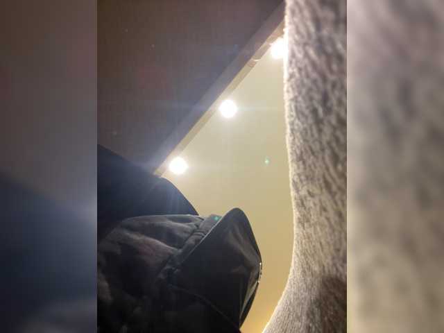 APRILHILL's BongaCams show and profile