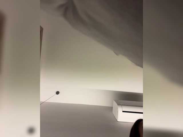 APRILHILL live cam on BongaCams